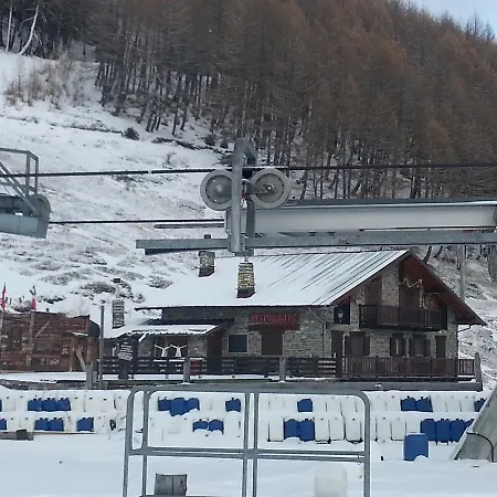 Πανσιόν Grand Golliat 3*