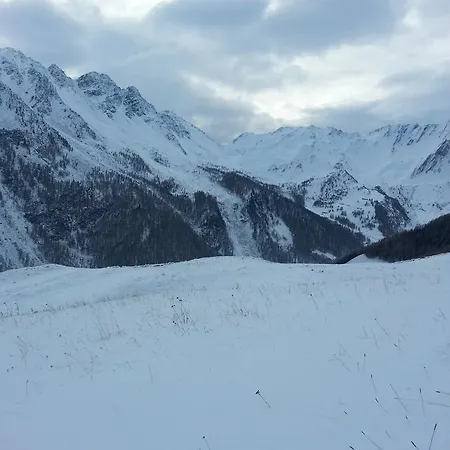 Grand Golliat 招待所